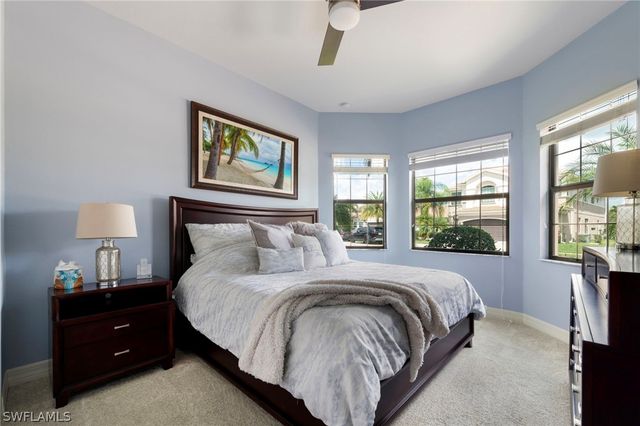 3606 Santaren CT, Naples, FL 34119