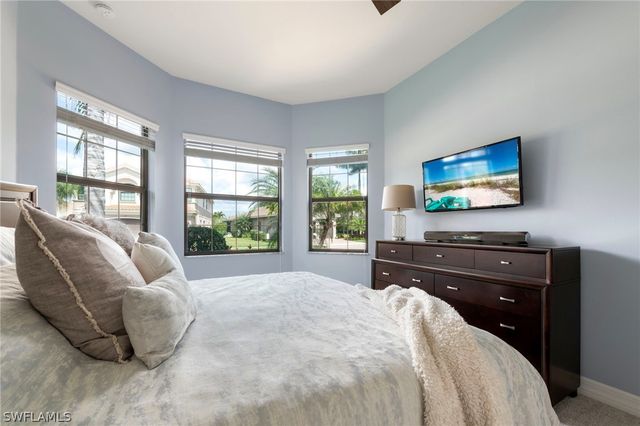 3606 Santaren CT, Naples, FL 34119