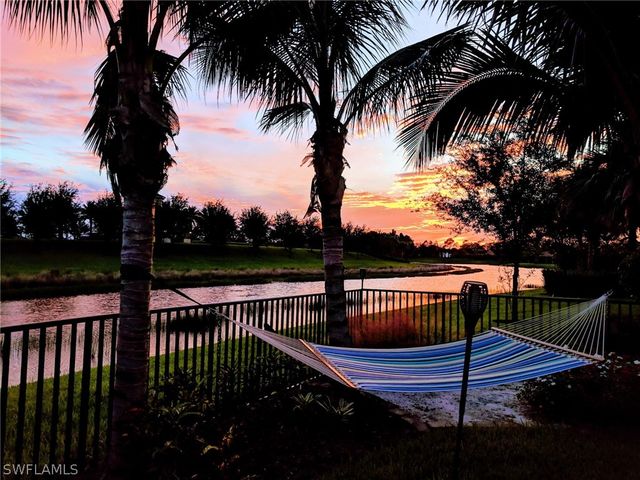 3606 Santaren CT, Naples, FL 34119