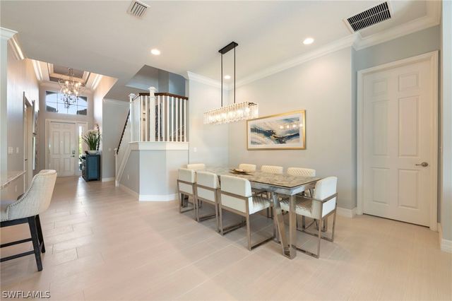 3606 Santaren CT, Naples, FL 34119