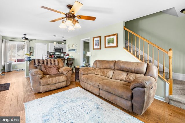 1 CREEKWAY LN, Fredericksburg, VA 22405