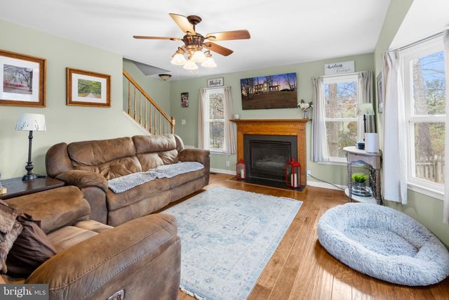 1 CREEKWAY LN, Fredericksburg, VA 22405