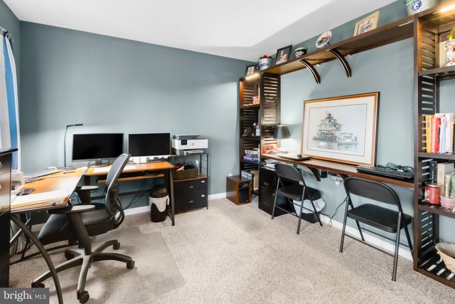 1 CREEKWAY LN, Fredericksburg, VA 22405