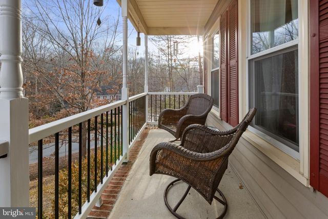 1 CREEKWAY LN, Fredericksburg, VA 22405