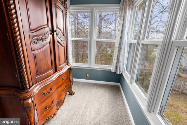 1 CREEKWAY LN, Fredericksburg, VA 22405