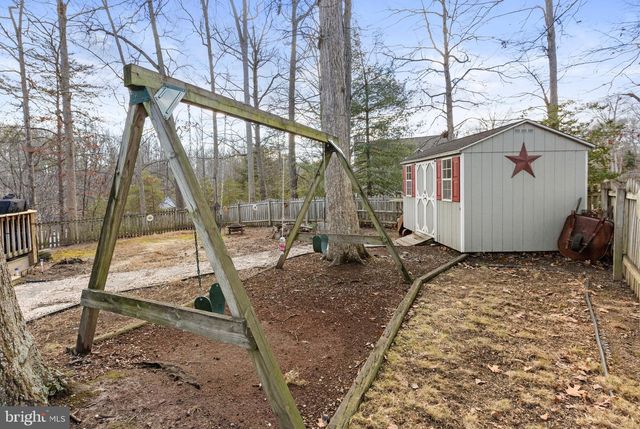 1 CREEKWAY LN, Fredericksburg, VA 22405