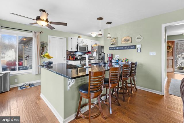 1 CREEKWAY LN, Fredericksburg, VA 22405