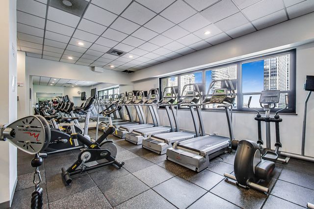 1030 N STATE Street 13D, Chicago, IL 60610