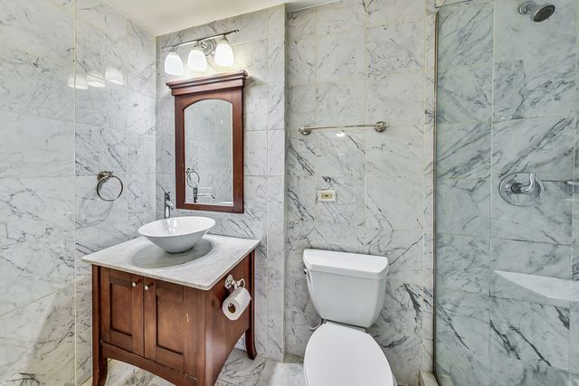 1030 N STATE Street 13D, Chicago, IL 60610