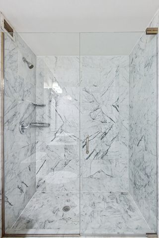 1030 N STATE Street 13D, Chicago, IL 60610