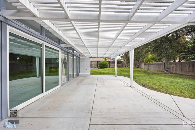 1815 Ridgewood Drive, Bakersfield, CA 93306