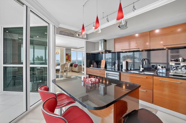 101 S Fort Lauderdale Beach Boulevard 905, Fort Lauderdale, FL 33316