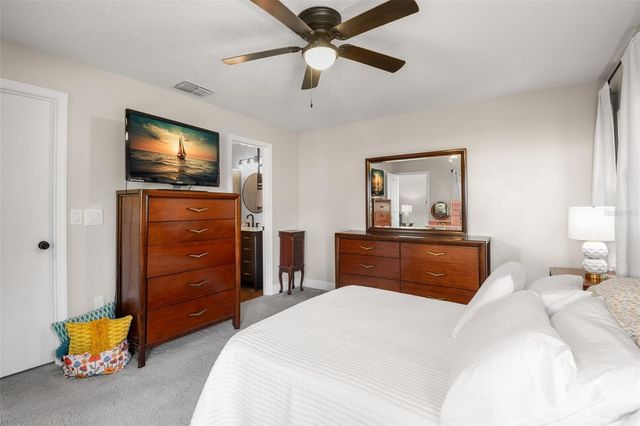 656 LAKE DEXTER CIRCLE, Winter Haven, FL 33884