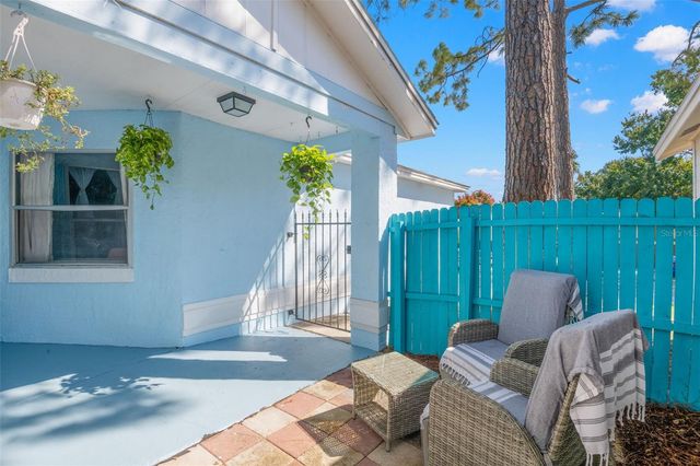 656 LAKE DEXTER CIRCLE, Winter Haven, FL 33884