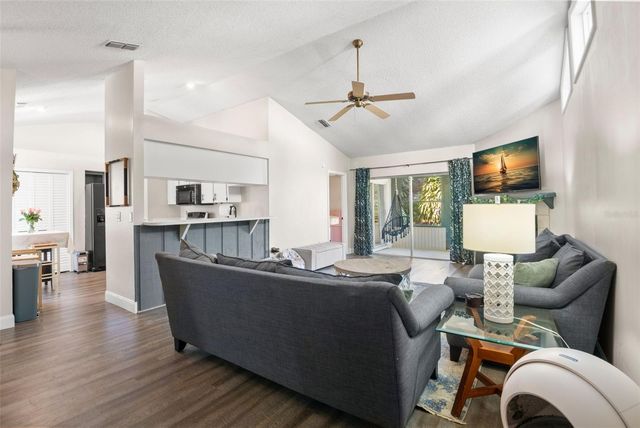 656 LAKE DEXTER CIRCLE, Winter Haven, FL 33884