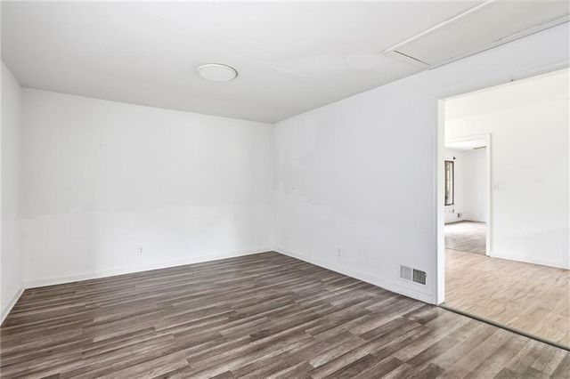 10013 Bellaire Avenue, Kansas City, MO 64134