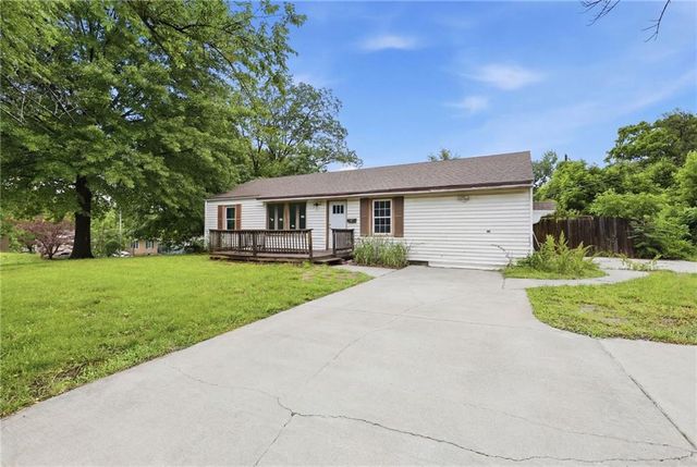 10013 Bellaire Avenue, Kansas City, MO 64134
