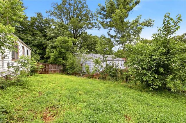 10013 Bellaire Avenue, Kansas City, MO 64134
