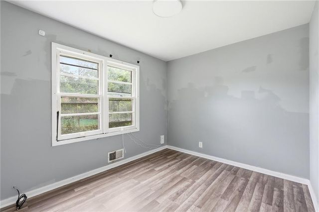 10013 Bellaire Avenue, Kansas City, MO 64134