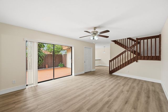 8337 N Coral Circle, North Lauderdale, FL 33068