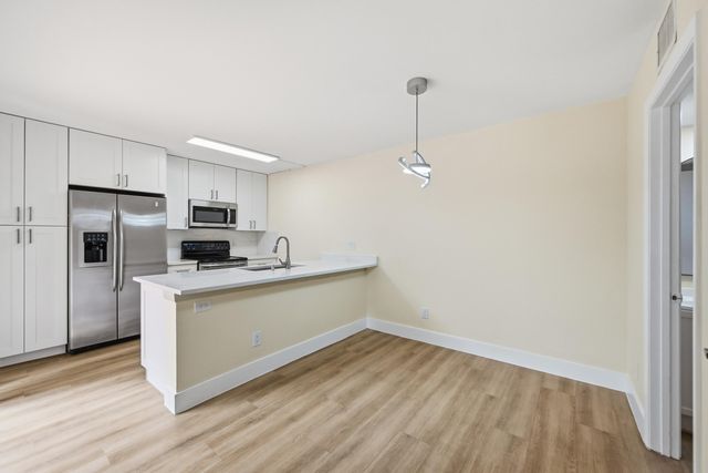 8337 N Coral Circle, North Lauderdale, FL 33068