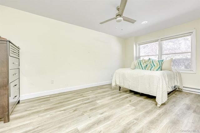 8 Windsor Circle, New City, NY 10956