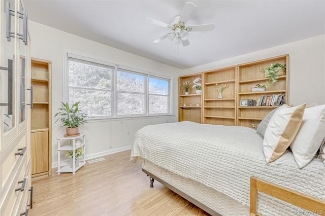 8 Windsor Circle, New City, NY 10956