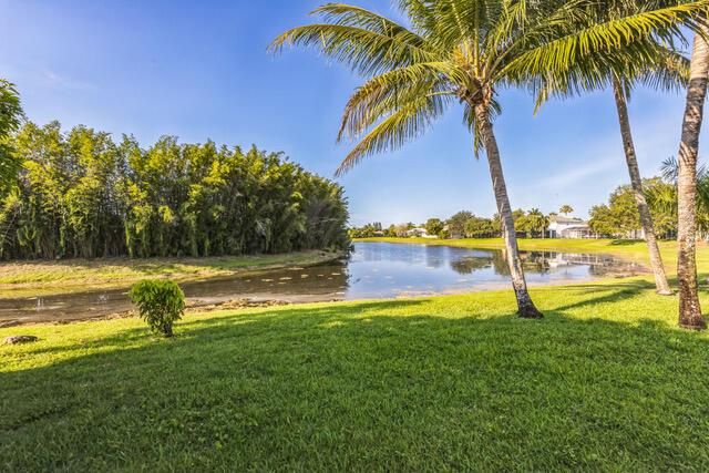 1650 Corsica Drive, Wellington, FL 33414