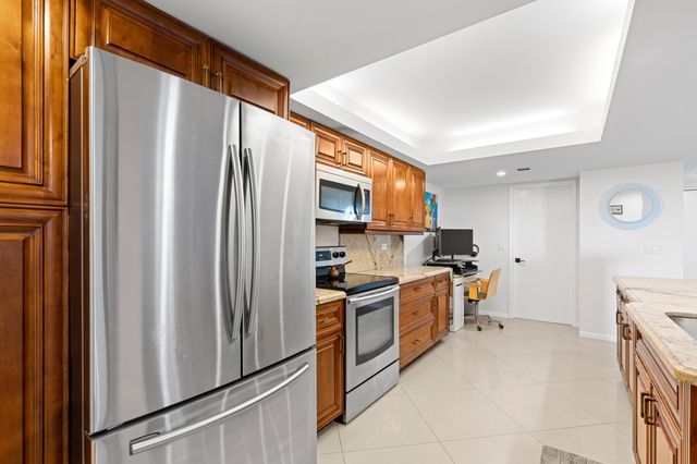 825 Egret Circle 504, Delray Beach, FL 33444