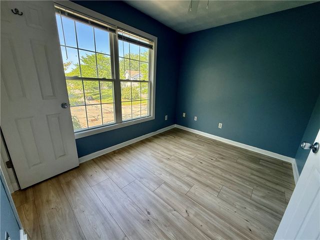 125 Goldenrod Drive, Middletown, RI 02842