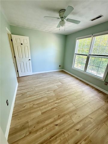 125 Goldenrod Drive, Middletown, RI 02842