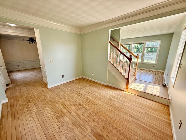 125 Goldenrod Drive, Middletown, RI 02842