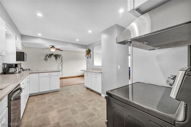 9850 Boundary Lane, Parma, OH 44130