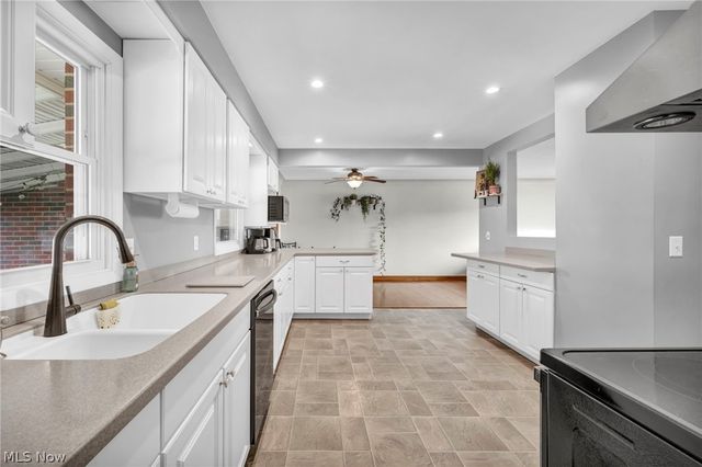 9850 Boundary Lane, Parma, OH 44130