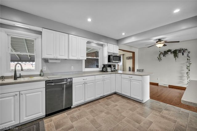 9850 Boundary Lane, Parma, OH 44130