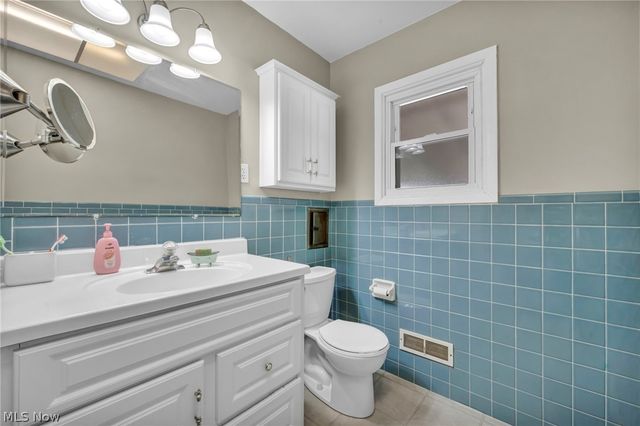 9850 Boundary Lane, Parma, OH 44130