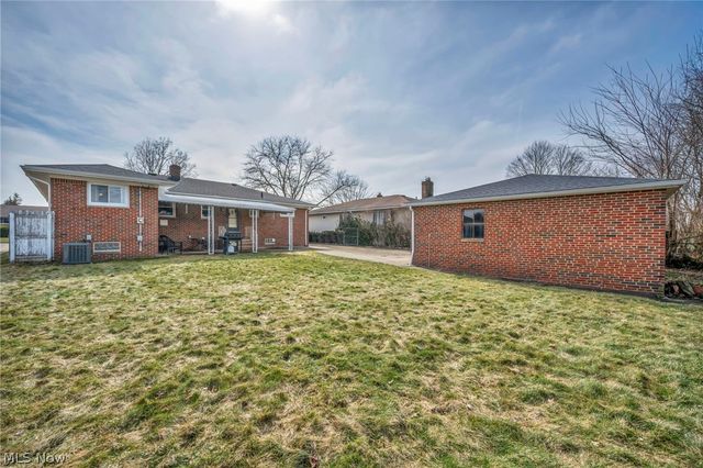 9850 Boundary Lane, Parma, OH 44130