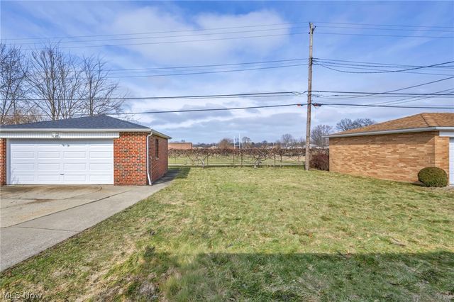 9850 Boundary Lane, Parma, OH 44130