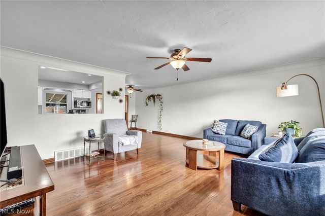 9850 Boundary Lane, Parma, OH 44130