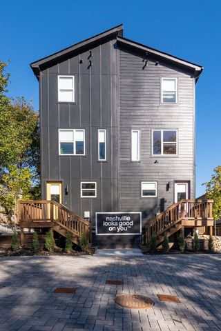 909 19th Ave N, Nashville, TN 37208