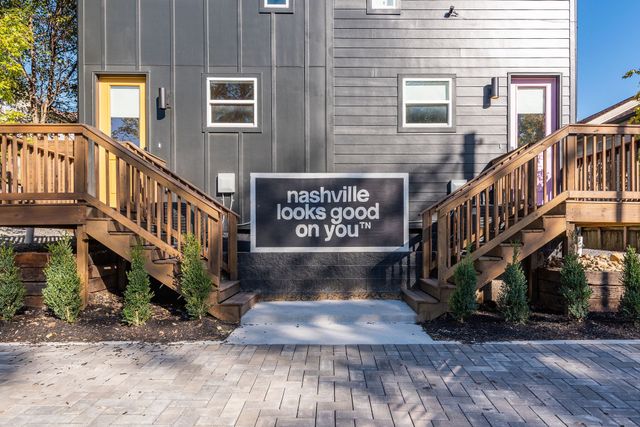 909 19th Ave N, Nashville, TN 37208