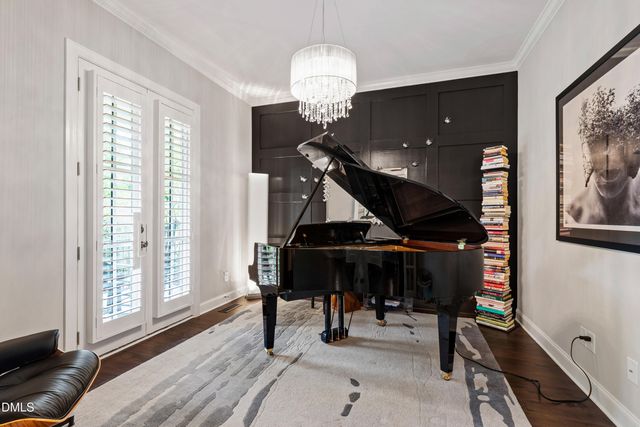 116 Crestview Road, Raleigh, NC 27609