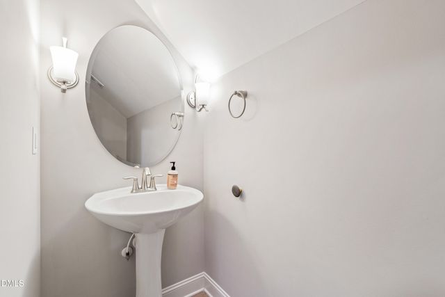 116 Crestview Road, Raleigh, NC 27609