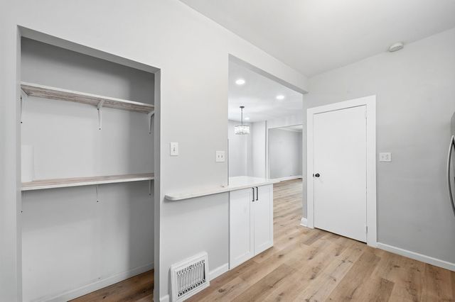 4714 W Maypole Avenue, Chicago, IL 60644