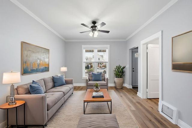 4714 W Maypole Avenue, Chicago, IL 60644