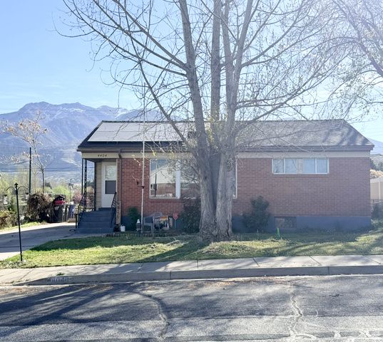 4404 S 375 E, Washington Terrace, UT 84405
