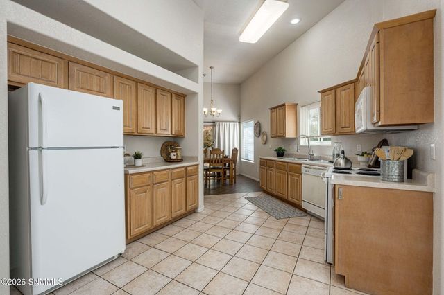 2024 Cotton Avenue, Las Cruces, NM 88001