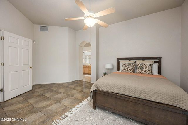 2024 Cotton Avenue, Las Cruces, NM 88001
