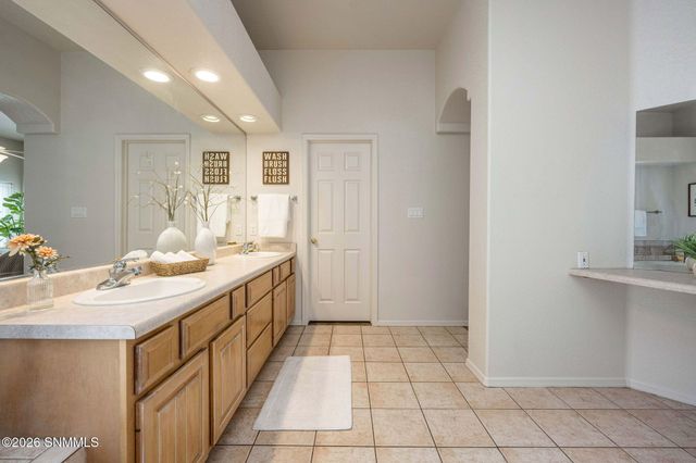 2024 Cotton Avenue, Las Cruces, NM 88001