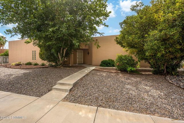 2024 Cotton Avenue, Las Cruces, NM 88001